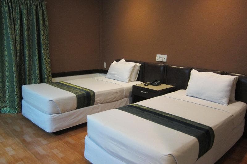 Holiday Spa Hotel 5