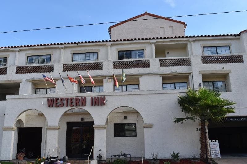 Western Inn & Suites - Old Town 2