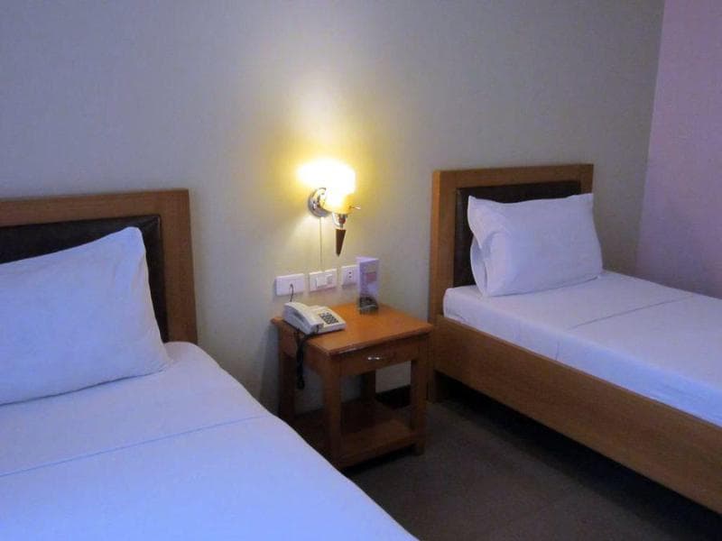 OYO 719 Fuente Oro Business Suites 3