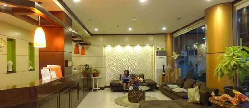 OYO 719 Fuente Oro Business Suites 5