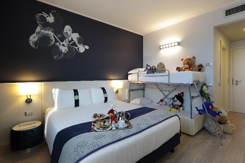 Holiday Inn Milan Nord - Zara photo 1