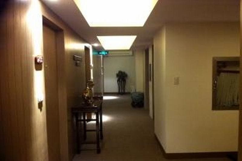 The E-Hotel Makati 4