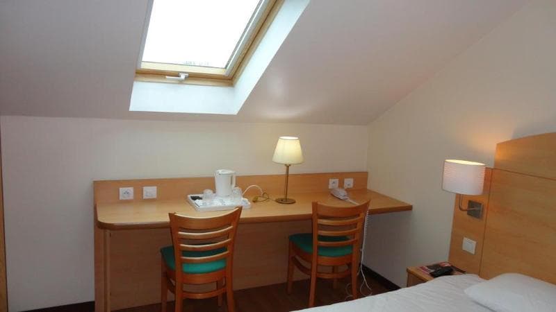 Comfort Hotel Cambrai main