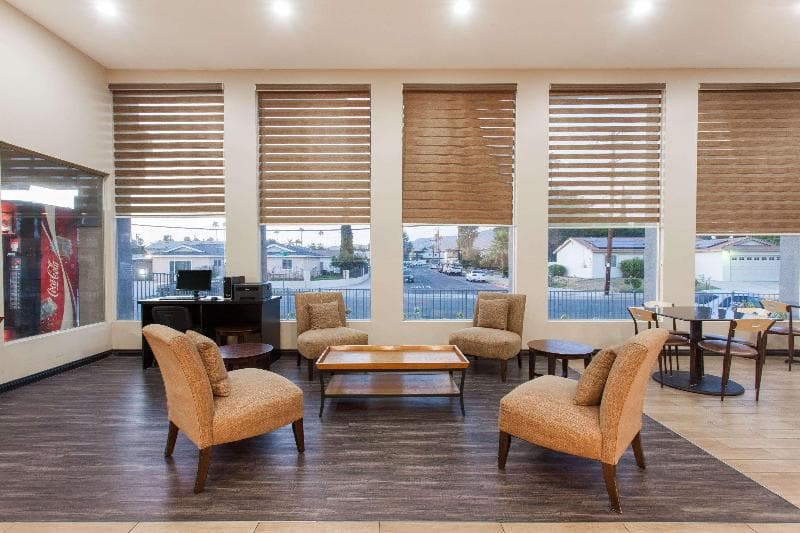 Days Inn by Wyndham San Diego-East/El Cajon 3