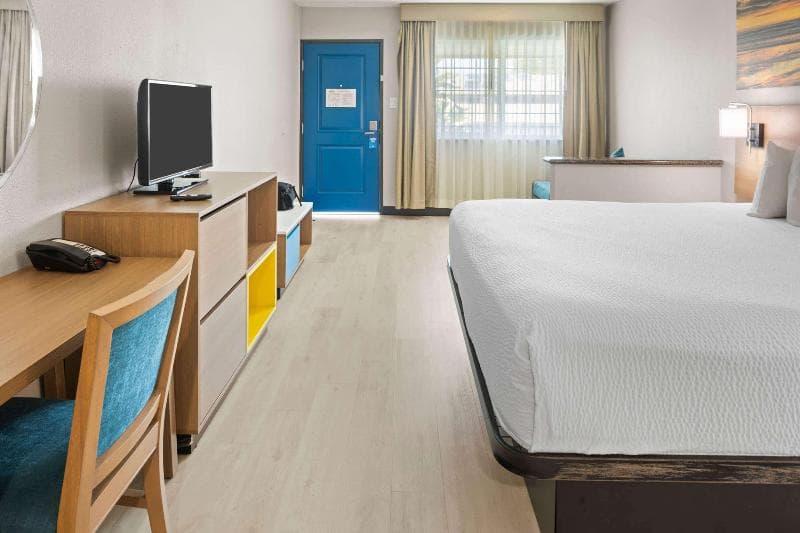 Days Inn by Wyndham San Diego-East/El Cajon 5