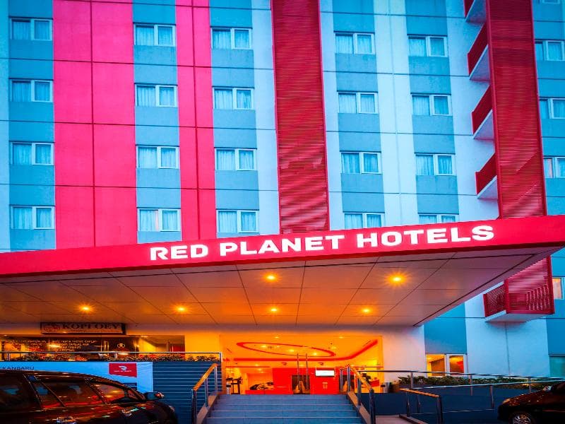 Red Planet Pekanbaru main