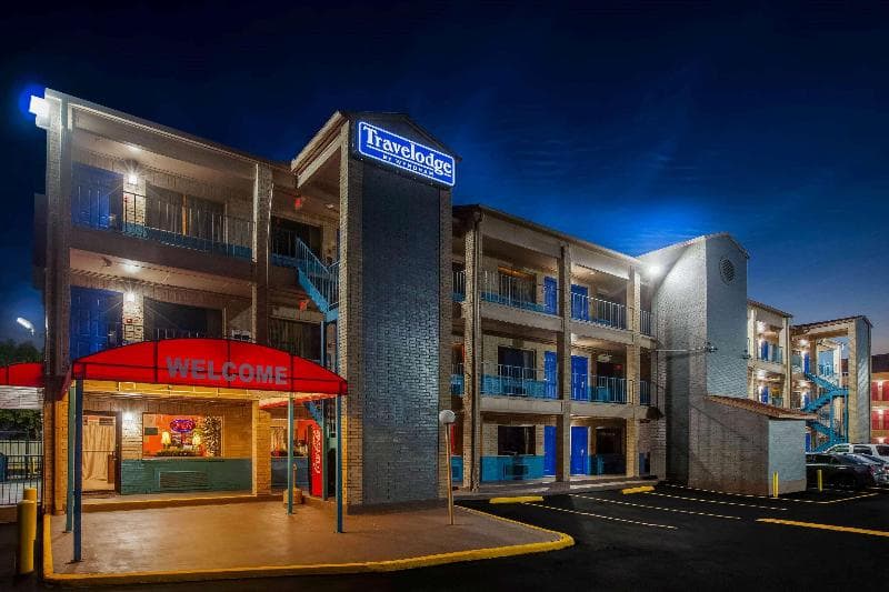 Travelodge by Wyndham Houston Hobby Airport photo 1
