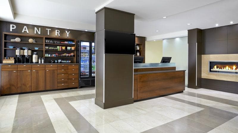 Four Points by Sheraton Surrey 4
