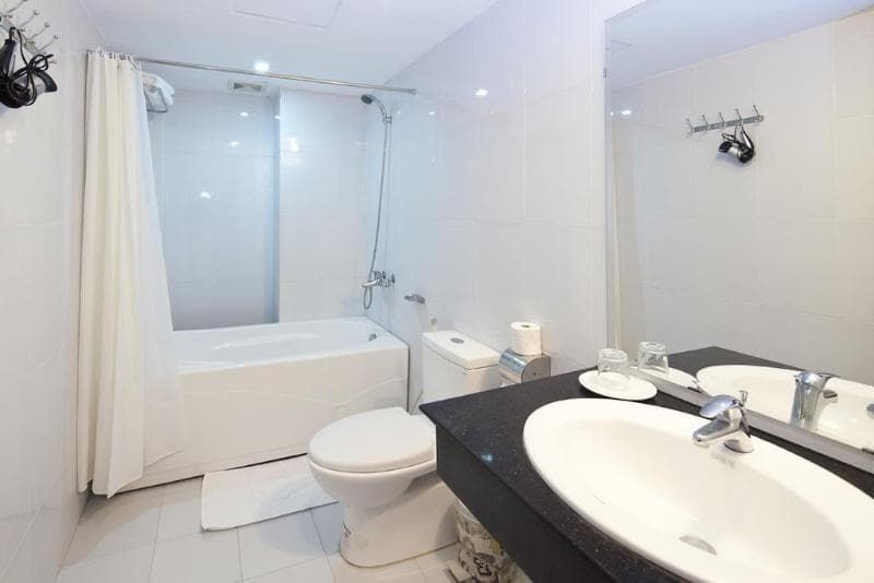 Holiday Suites Hotel & Spa 5