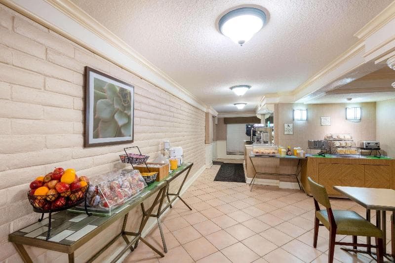 La Quinta East Deerfield Beach - Boca Raton photo 1