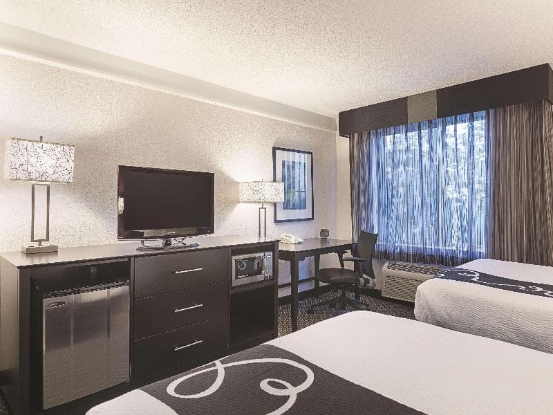 La Quinta Inn & Suites by Wyndham Fort Lauderdale Tamarac 4