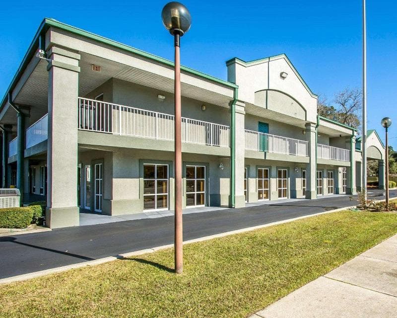 Quality Inn & Suites 3
