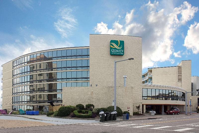 Quality Inn & Suites Oceanfront 4