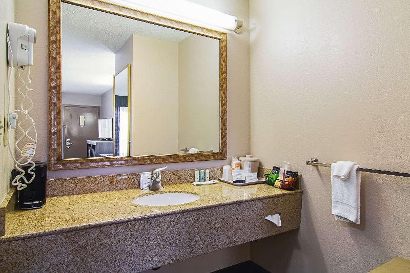 Quality Inn Gateway 5
