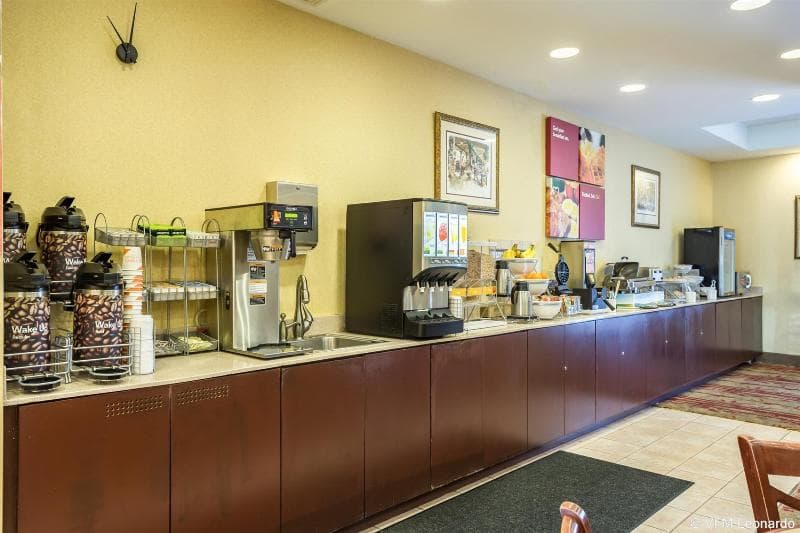 Comfort Suites 3