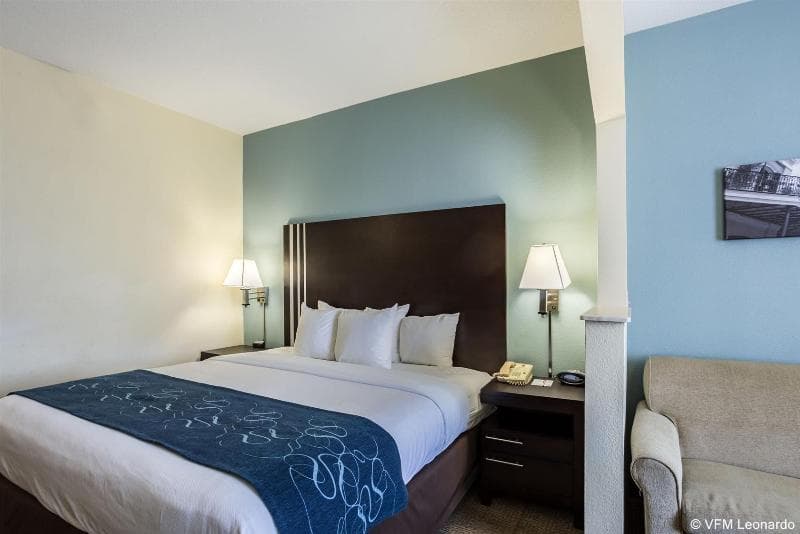 Comfort Suites 5