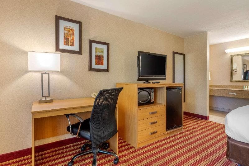 Quality Inn Exit 4 5