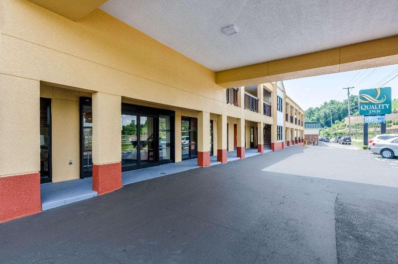 Quality Inn Tanglewood 3