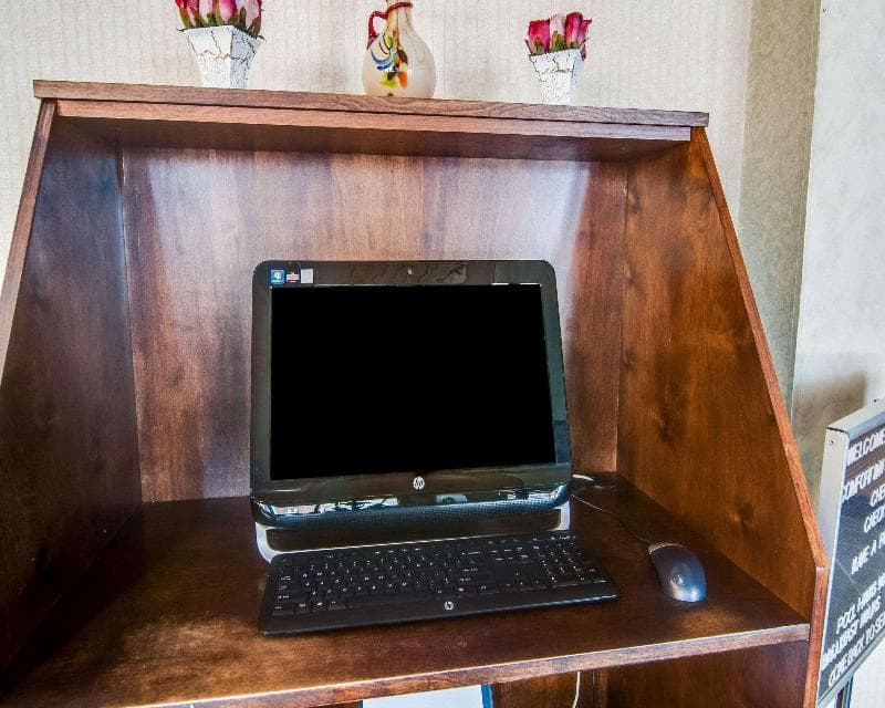 Comfort Inn Virginia Horse Center photo 1