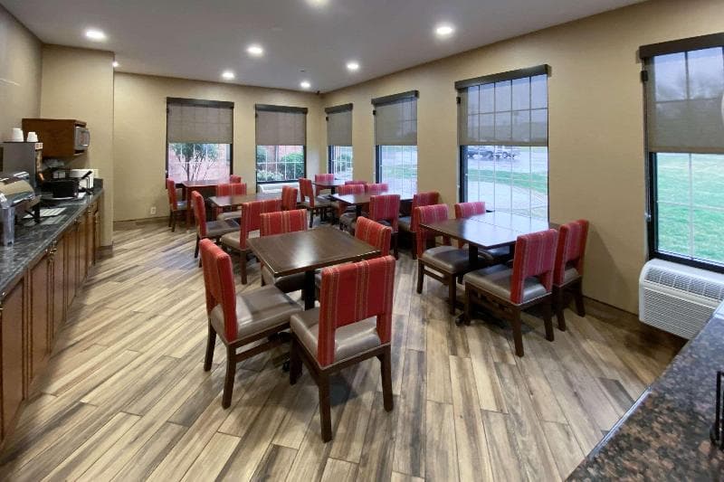 Comfort Inn Virginia Horse Center 2