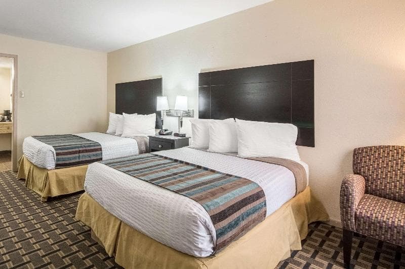 Rodeway Inn University/Downtown 3