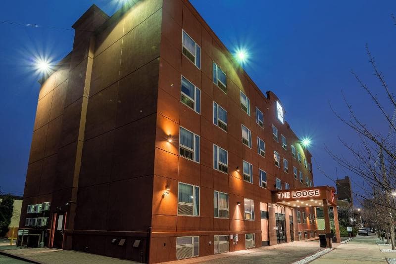 The Lodge Red Hook 2