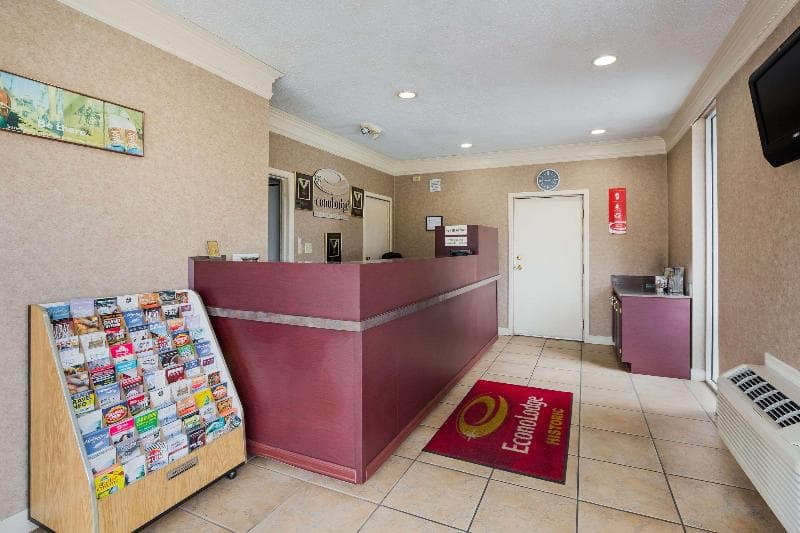Econo Lodge Historic Area 4