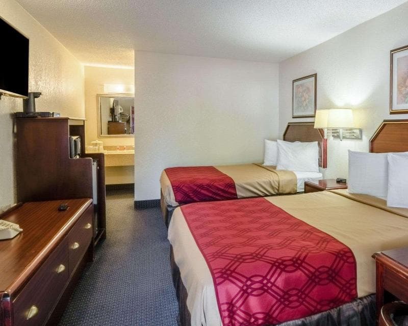 Econo Lodge Historic Area 2