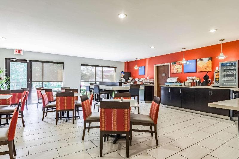 Comfort Inn & Suites Lookout Mountain photo 1