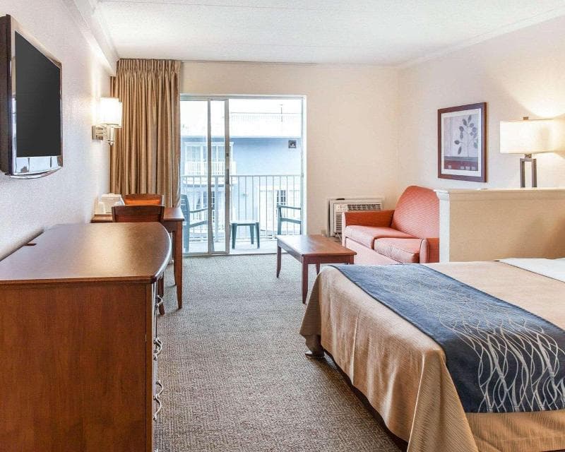 Comfort Inn Boardwalk 2