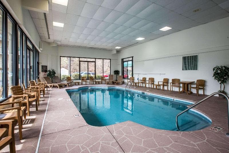 Comfort Inn & Suites At Dollywood Lane 5