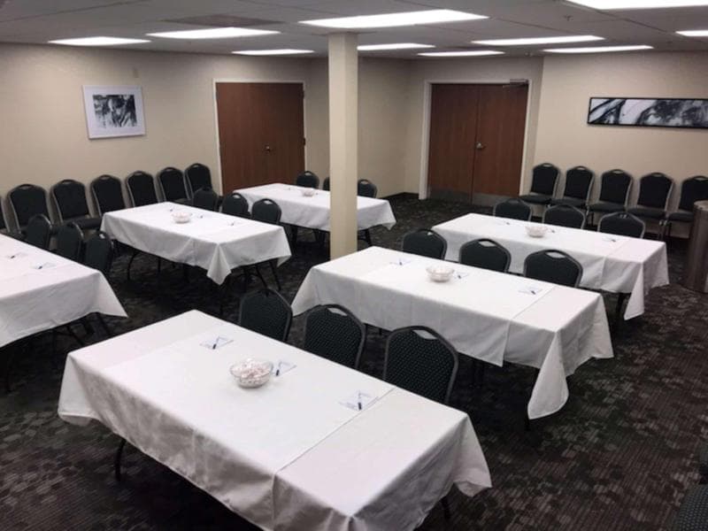 Best Western Dothan Inn & Suites 4