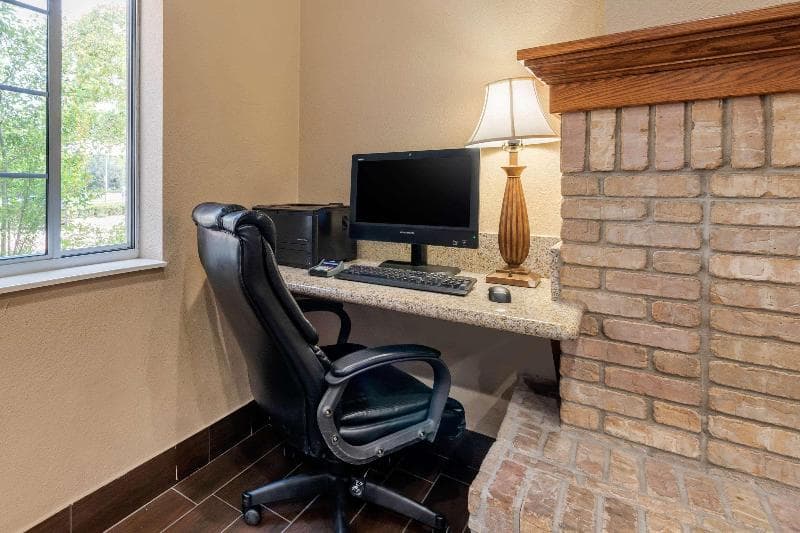 Comfort Suites Fort Collins photo 1