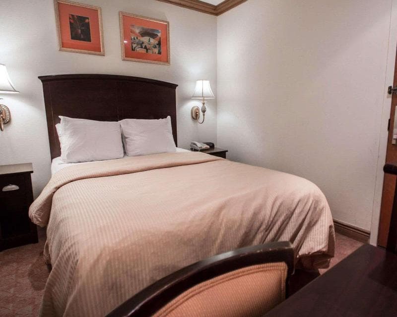 Clarion Hotel Park Avenue 5