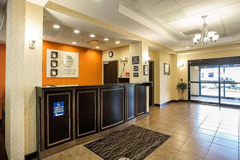 Comfort Inn And Suites Near Fort Gordon 4