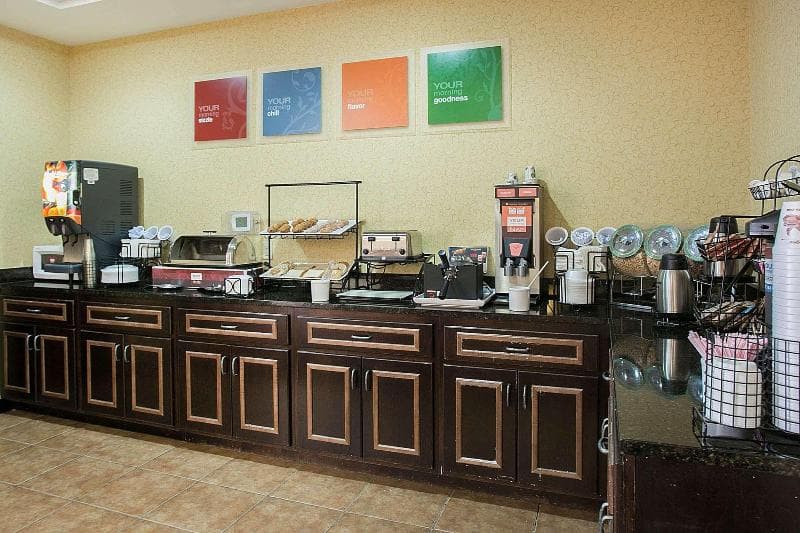 Comfort Inn And Suites Near Fort Gordon 3
