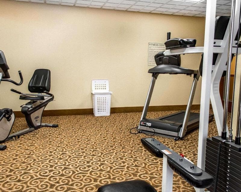 Comfort Inn & Suites 2
