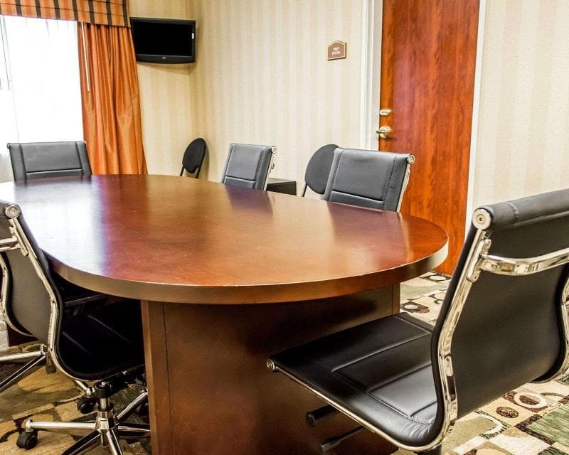 Comfort Inn & Suites photo 1