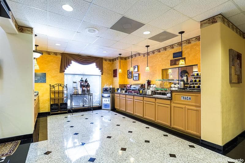Comfort Suites near Texas Medical Center – NRG Stadium 1