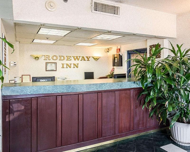 Red Roof Plus & Suites Virginia Beach - Seaside photo 1