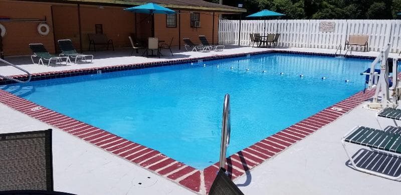 Americas Best Value Inn & Suites Memphis E 1