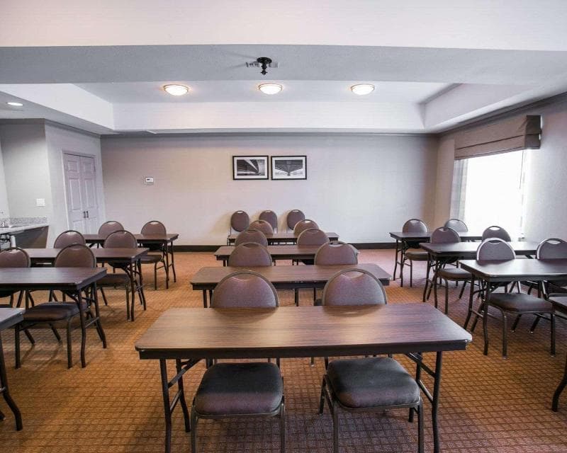 Restwell Inn & Suites 5