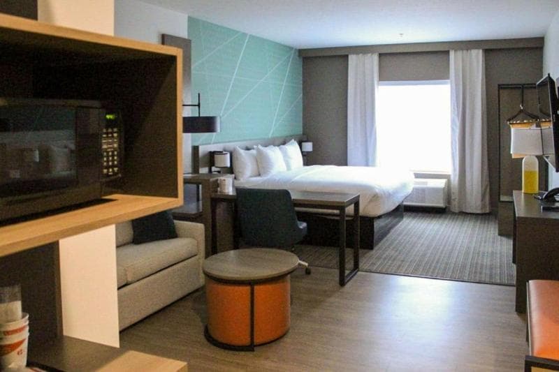 Comfort Suites 3