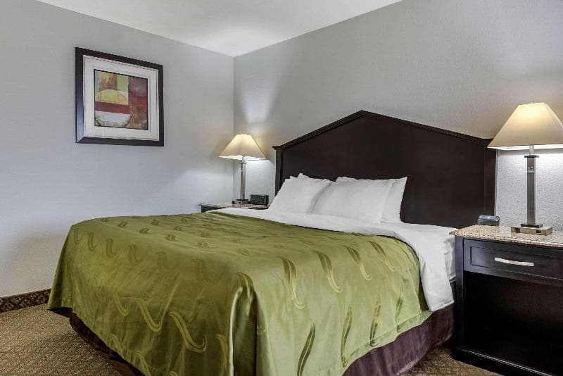 Quality Inn Fort Wayne photo 1