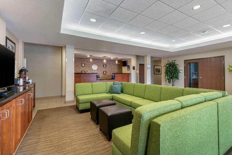 Comfort Inn & Suites Marion I-57 photo 1