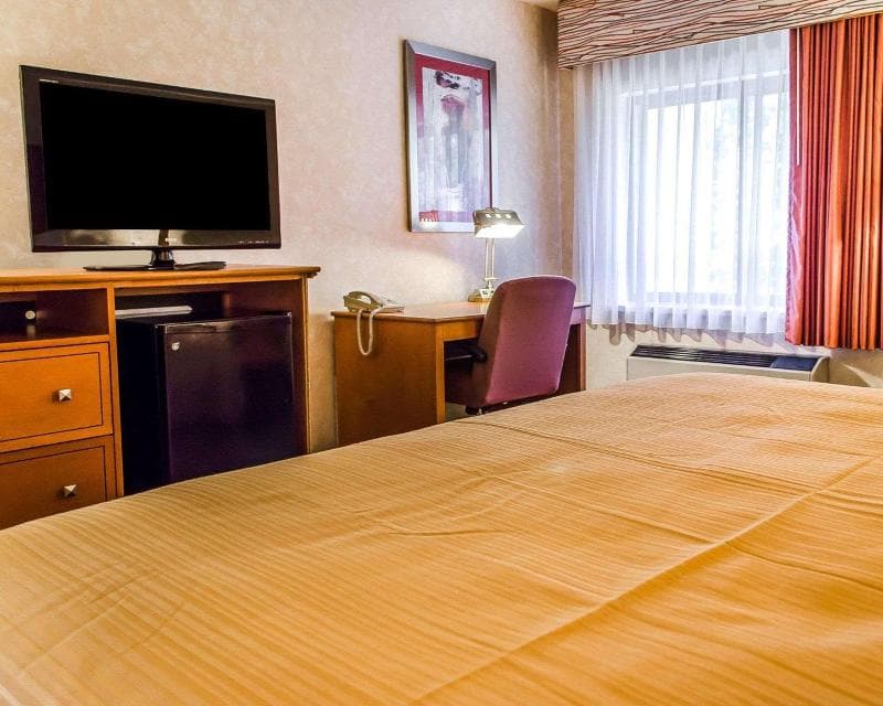 Quality Inn Harrisburg 2