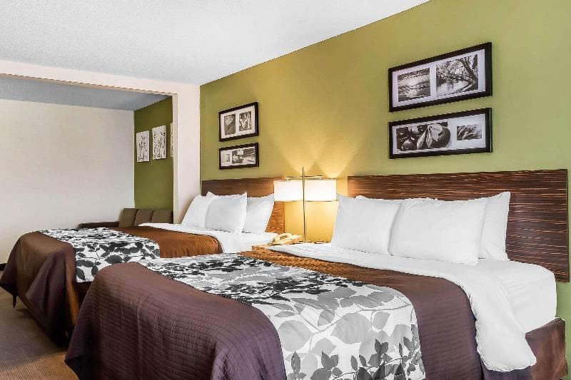 Sleep Inn & Suites 3