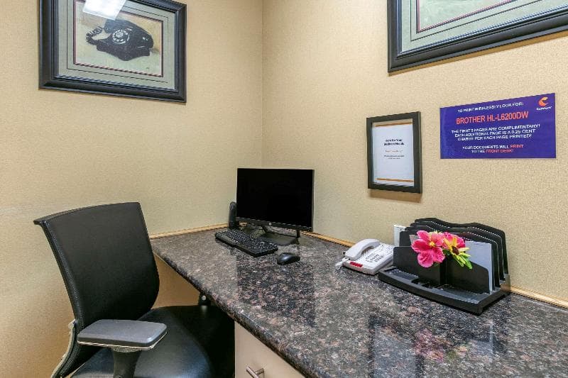 Comfort Inn Fort Collins 4