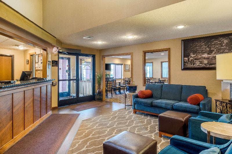 Comfort Inn 4