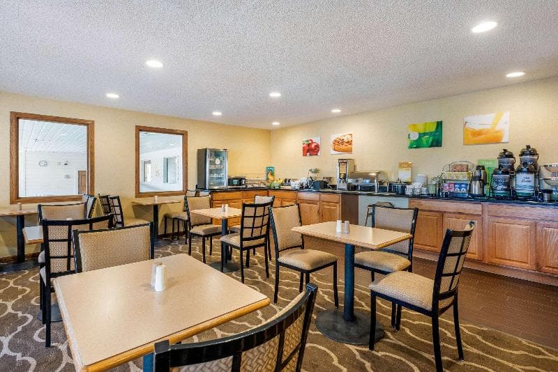 Comfort Inn photo 1